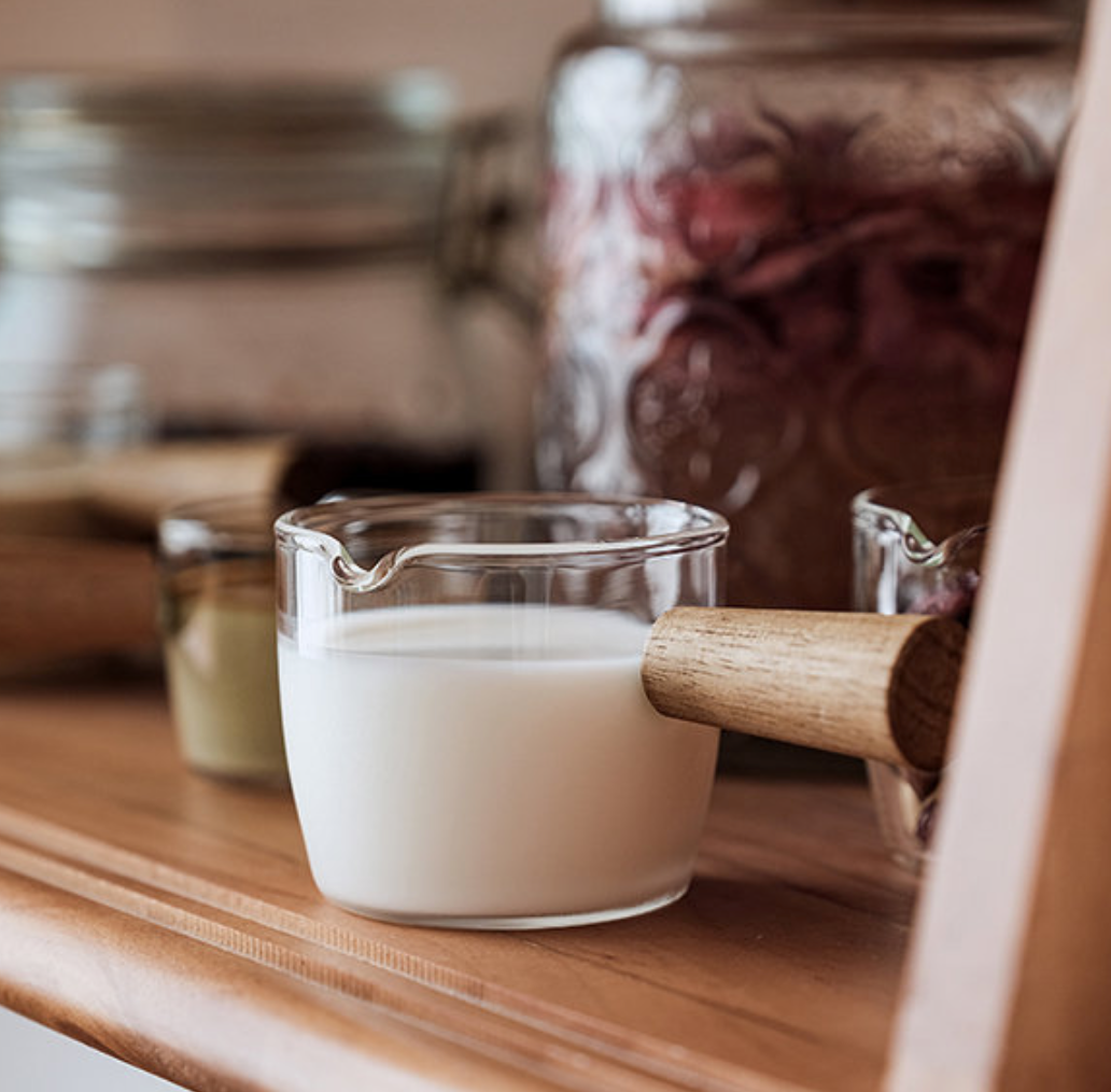 Single Spout Glass Milk/Espresso Pot with Wood Handle